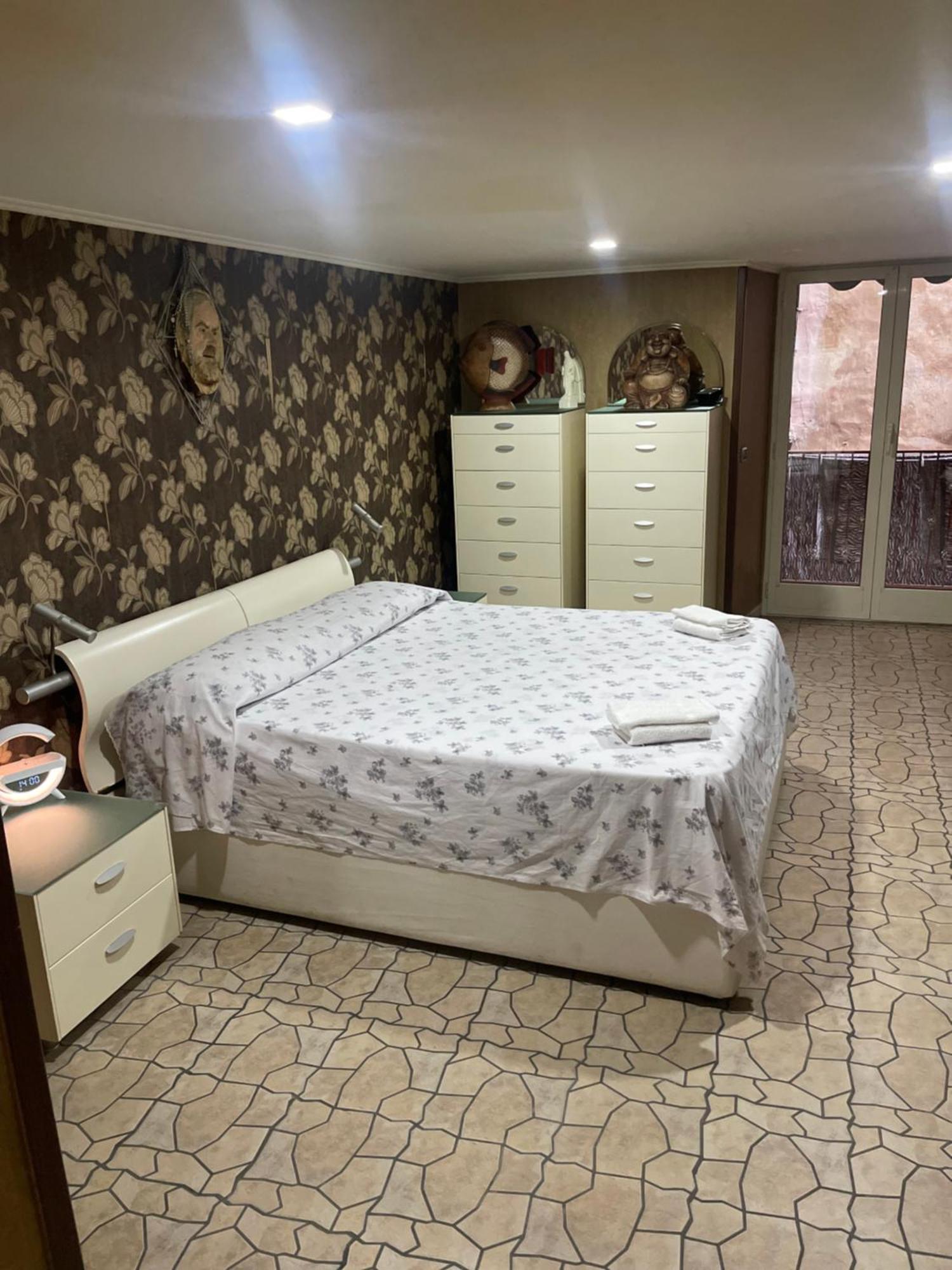 Casa Vacanza Spaccanapoli Luaran gambar